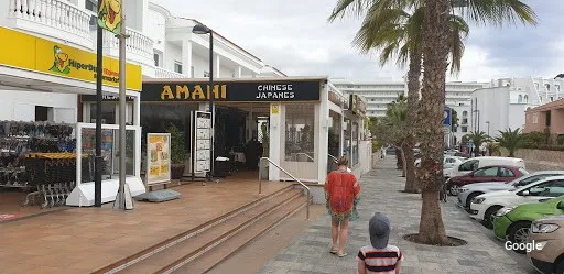 Photo by Amani