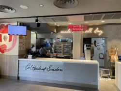 KFC Lleida, restaurant in Lleida