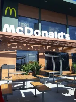 Restaurante McDonald's - Carrus - Elx