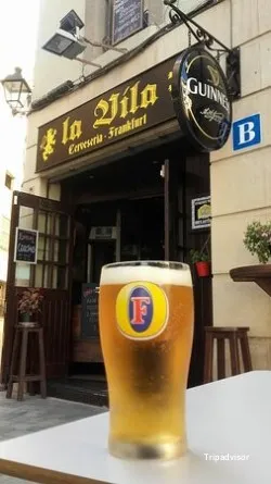 La vila Cervecería frankfurt, restaurant in Caldes de Montbui