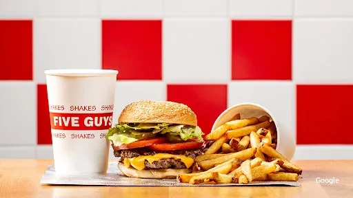 Photo by Five Guys - Mataró Parc