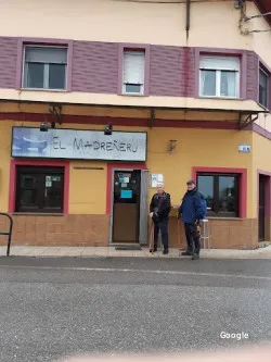El Madreneru de Cayes, ristorante a Llanera