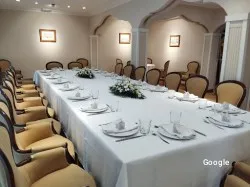 Mercado-Degustación La Ermita Cantabria, restaurante en Reocín