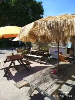 Albergue-Restaurante Casa Cruceiro de Ferreiros, ristorante a Paradela