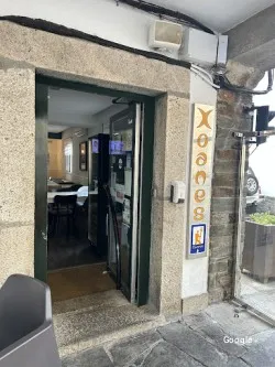 Xoanes Raciones, jatetxea (Portomarín)