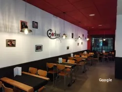 Gorlomi Pizza, restaurant in Pontevedra