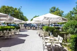 Restaurante Cervecería Bajo de Guía - Joaquina Eguaras - Granada