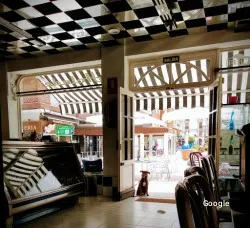 Restaurante Cafetería Blanco Y Negro - Algeciras