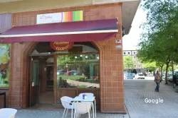 Restaurante Cafeteria, Panaderia, Heladeria, Comida para llevar , tienda de Zumos Naturales - Pamplona