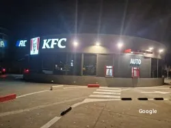 KFC Figueras Carrefour, restaurante en Figueres