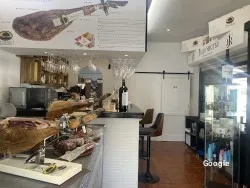 Jamoneria Ramon Romero, restaurant in San Bartolomé