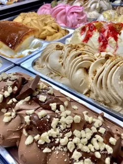 Restaurante La Crême Pastelería Heladería - Gerena