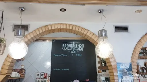 Argazkia: Frontall 87