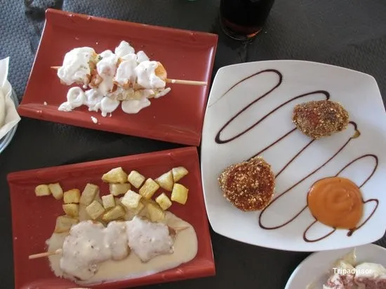 Foto de De Pintxos y Tapas